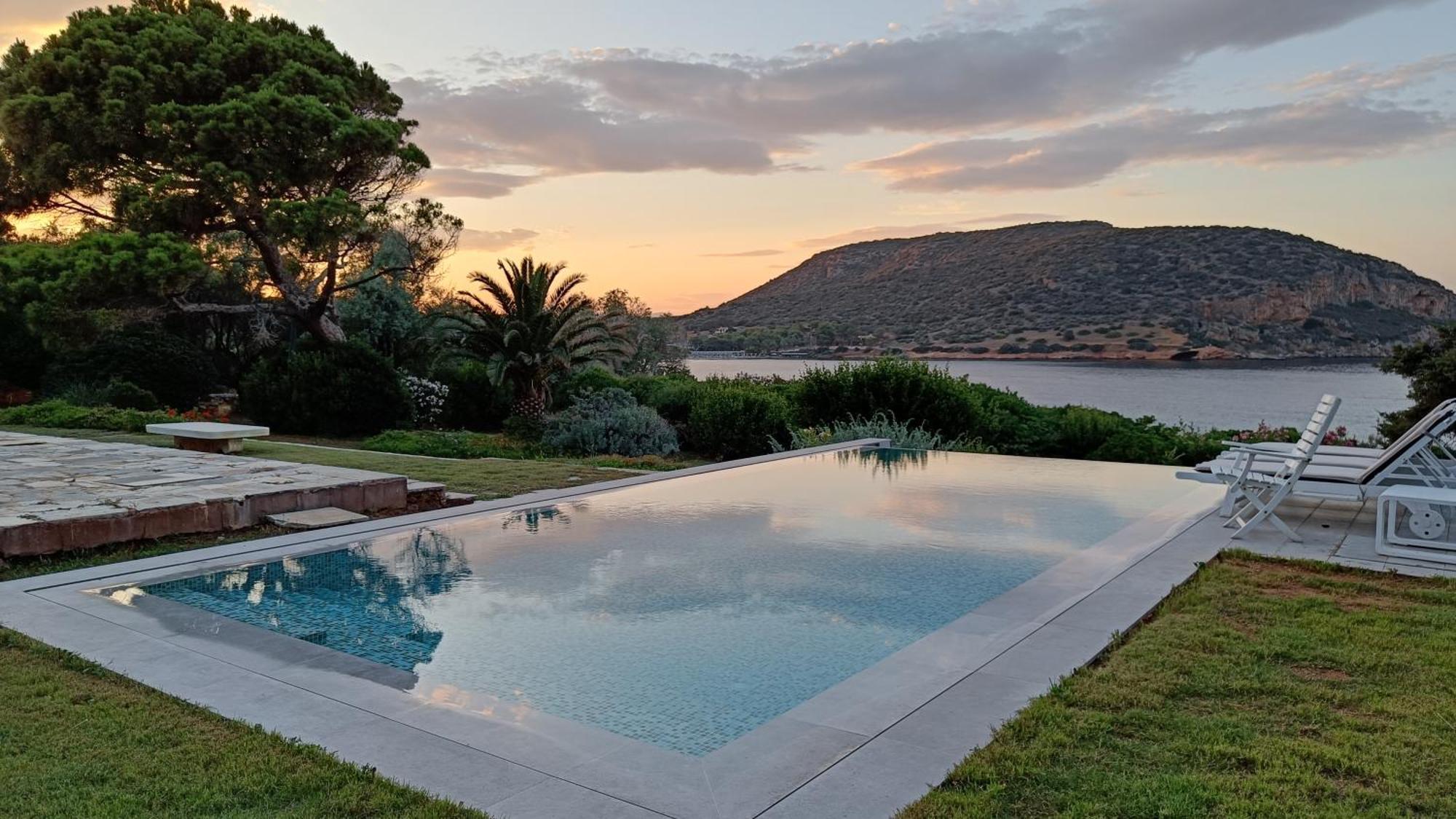 Summer Villa In Pórto Ráfti Exteriör bild